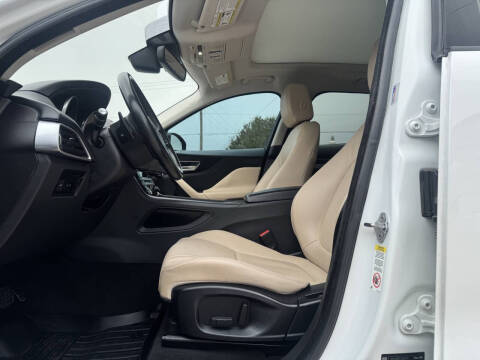 2017 Jaguar F-PACE 35t Premium