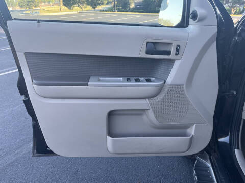 2011 Ford Escape XLT