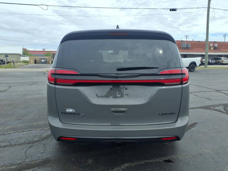 2025 Chrysler Pacifica Limited