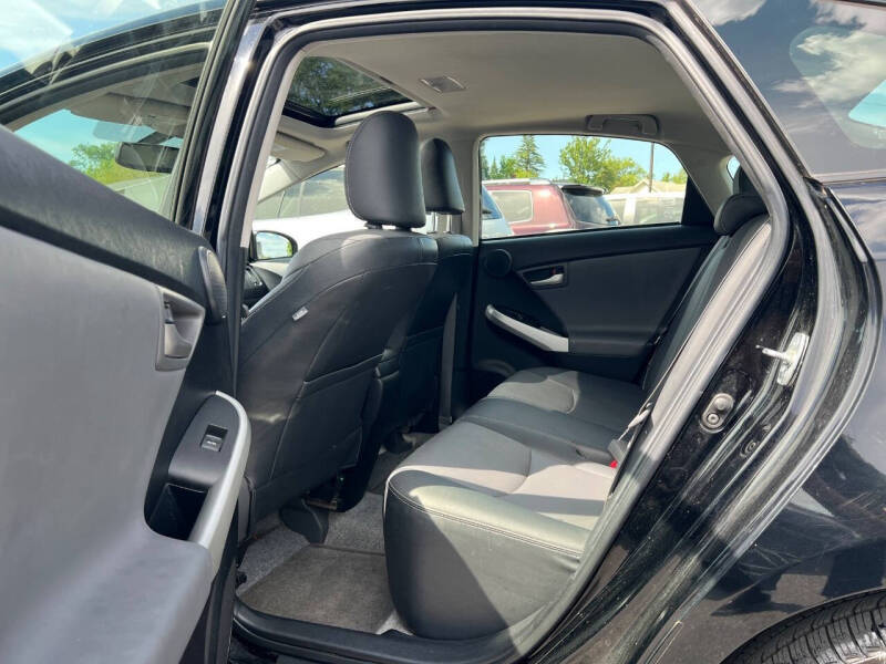 2014 Toyota Prius Five