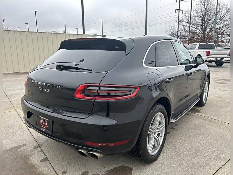 2016 Porsche Macan S