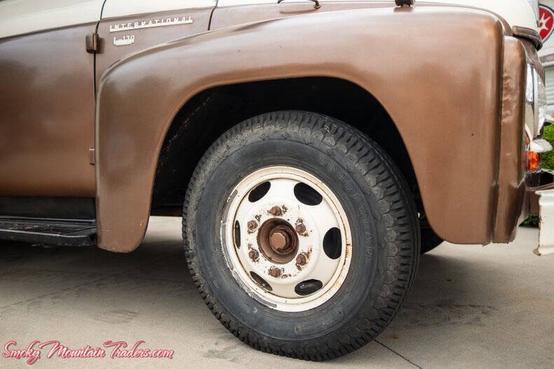 1951 International L-130