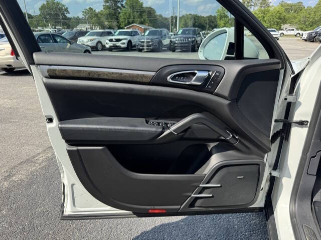 2017 Porsche Cayenne Platinum Edition