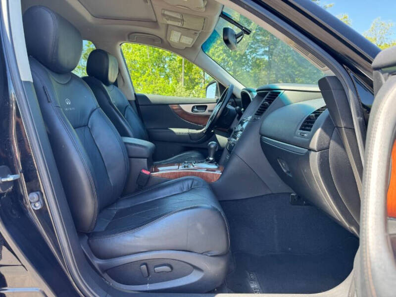 2012 Infiniti FX35