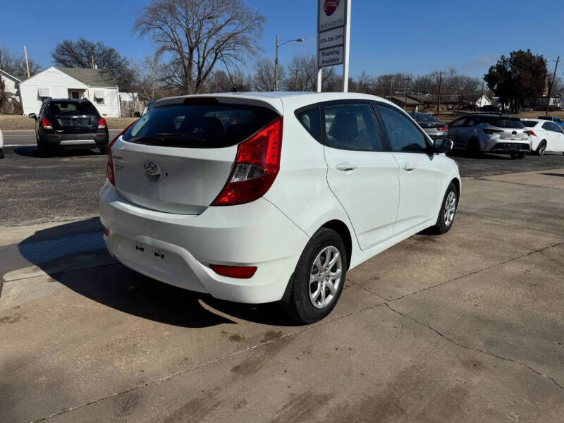 2012 Hyundai Accent GS