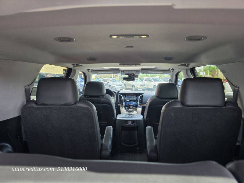2017 Cadillac Escalade Luxury