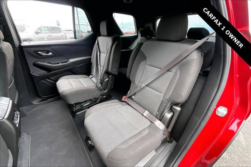 2023 Chevrolet Traverse LT Cloth