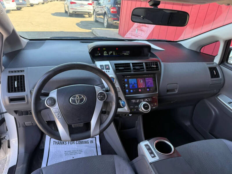 2013 Toyota Prius v Three