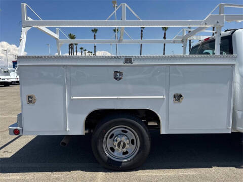 2025 Ford F-350 Super Duty XL