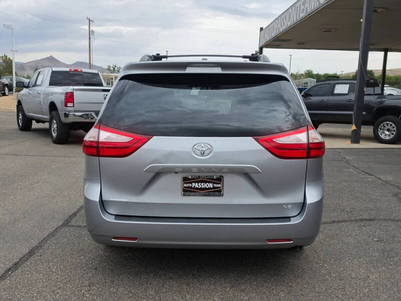 2017 Toyota Sienna