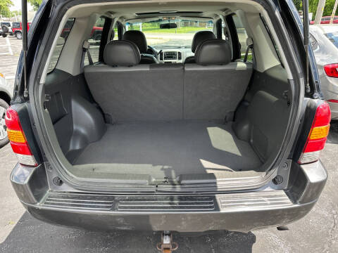 2004 Ford Escape XLT