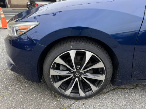 2017 Nissan Maxima 3.5 SR