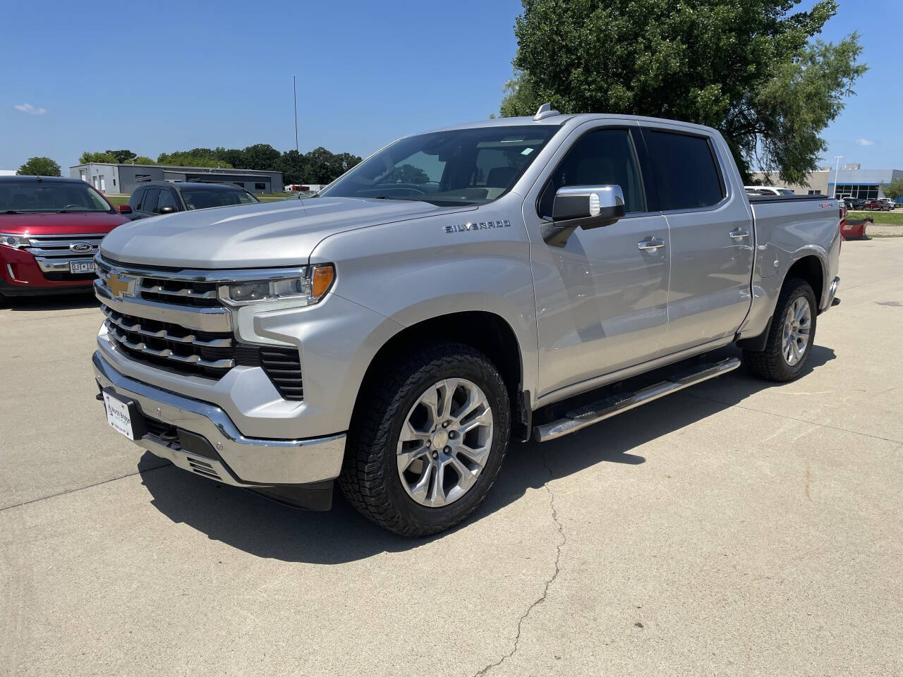 2022 Chevrolet Silverado 1500 LTZ photo 3