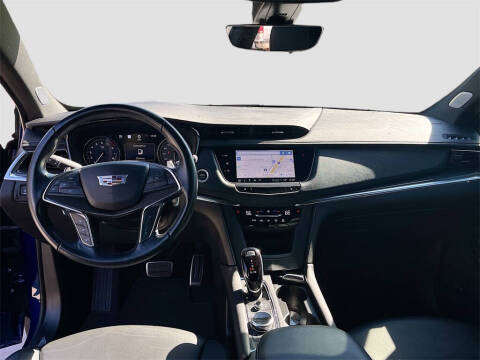 2023 Cadillac XT5 Sport