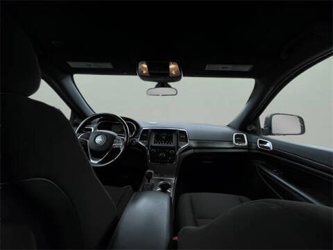 2020 Jeep Grand Cherokee Laredo E