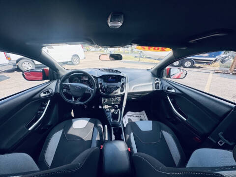 2017 Ford Focus ST