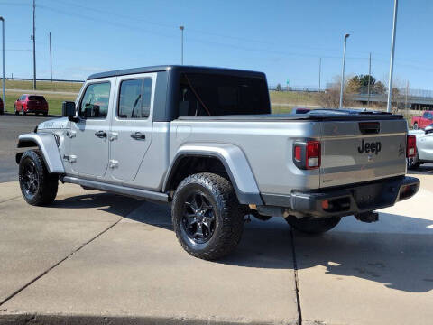 2021 Jeep Gladiator Willys