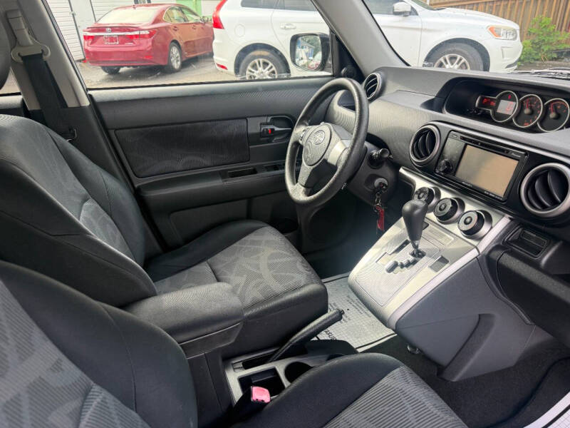 2012 Scion xB Release Series 9.0