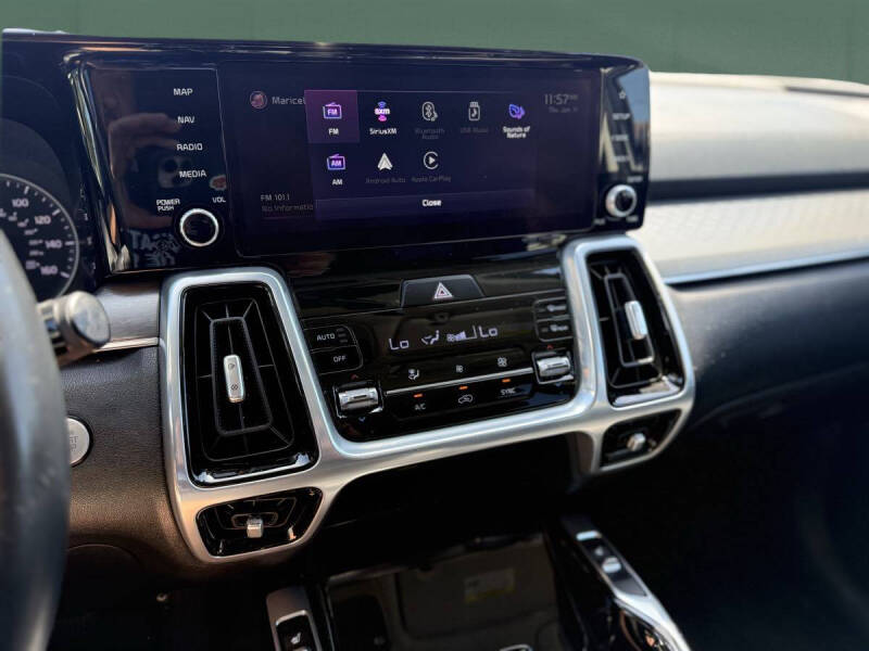 2022 Kia Sorento SX