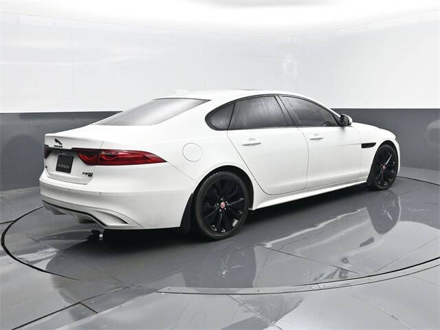 2022 Jaguar XF P300 R-Dynamic SE
