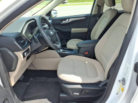 2020 Ford Escape SE