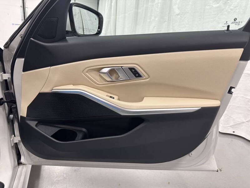 2023 BMW 3 Series 330i xDrive