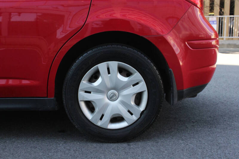2012 Nissan Versa 1.8 S