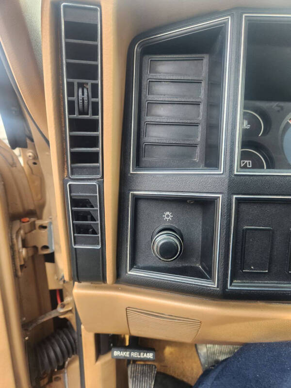 1987 Jeep Comanche Pioneer