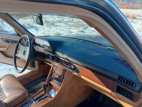 1983 Mercedes-Benz 300-Class