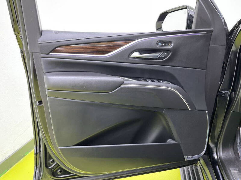 2021 Cadillac Escalade ESV Premium Luxury