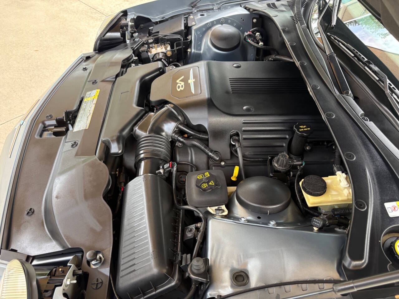 2005 Ford Thunderbird 49