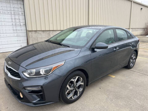 2019 Kia Forte for sale at Mr. Auto in Hamilton OH