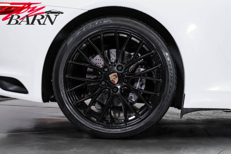 2017 Porsche 911 Carrera