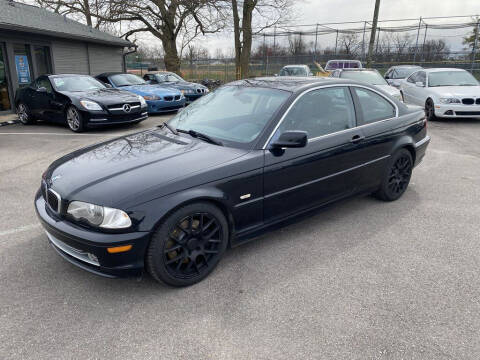 2003 BMW 3 Series for sale at Queen City Classics in West Chester OH