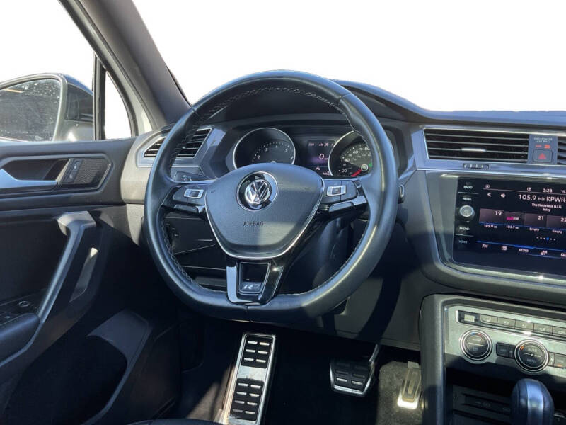 2021 Volkswagen Tiguan SE R-Line Black