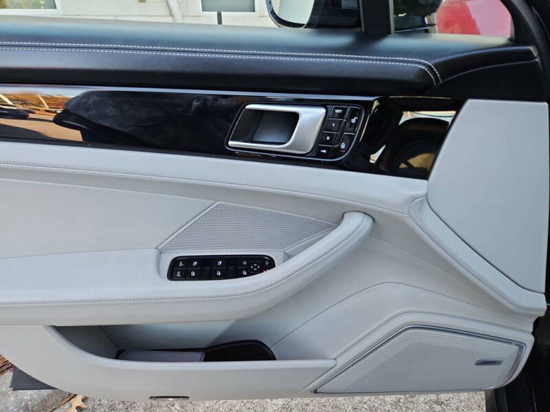 2018 Porsche Panamera