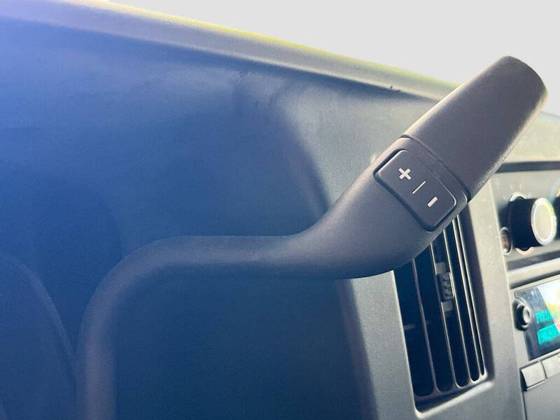 2022 Chevrolet Express LS 2500