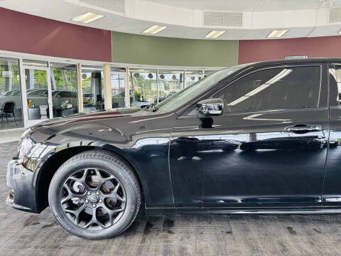 2021 Chrysler 300