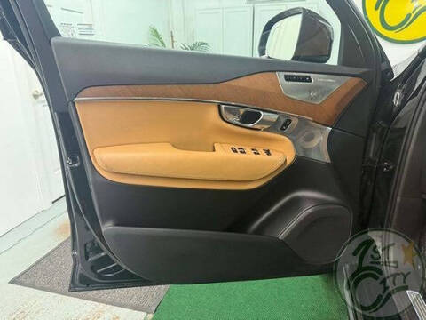 2017 Volvo XC90 T6 Inscription