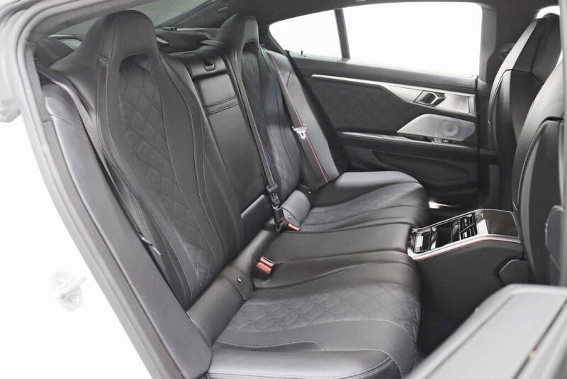 2022 BMW M8 Competition