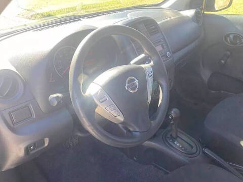 2015 Nissan Versa 1.6 S