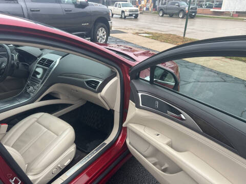 2018 Lincoln MKZ Select