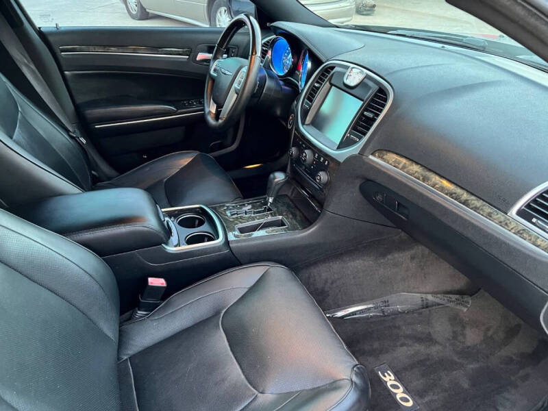 2011 Chrysler 300 C