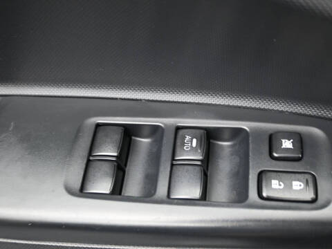 2023 Mitsubishi Mirage ES