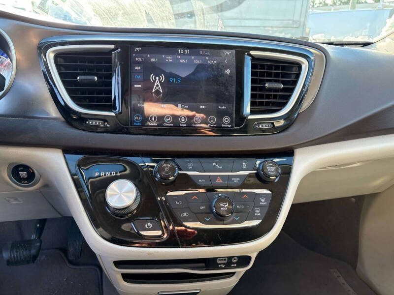 2018 Chrysler Pacifica Touring L