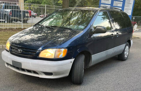 2002 Toyota Sienna for sale at Cars 2 Love in Delran NJ