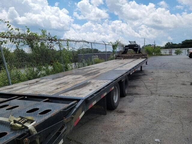 2020 Big Tex Trailer 25GN-35BK-5MR