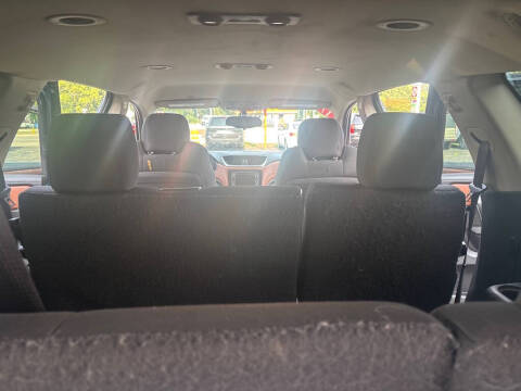 2017 Chevrolet Traverse LT