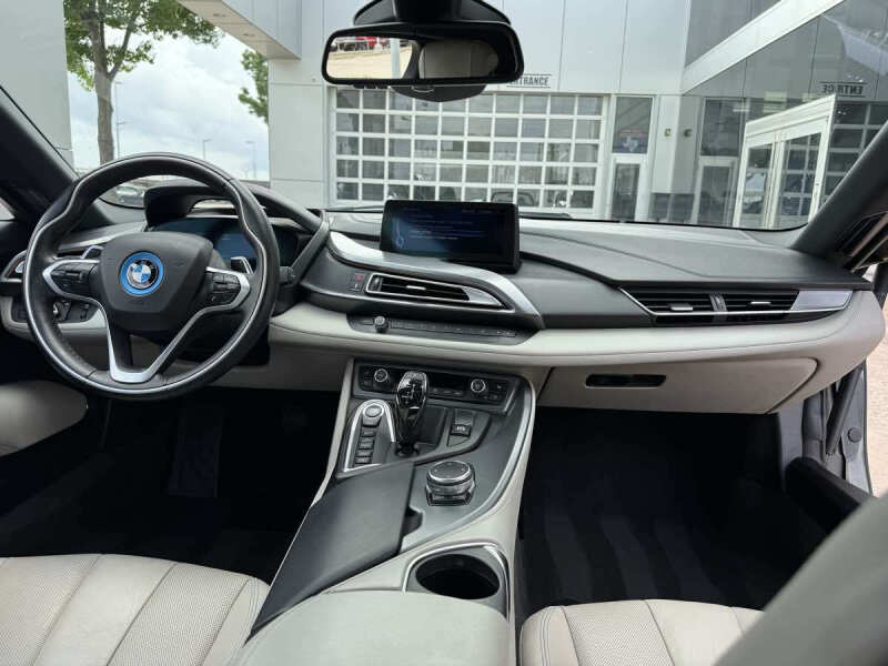 2015 BMW i8