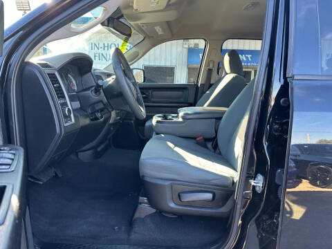 2017 RAM 1500 Express